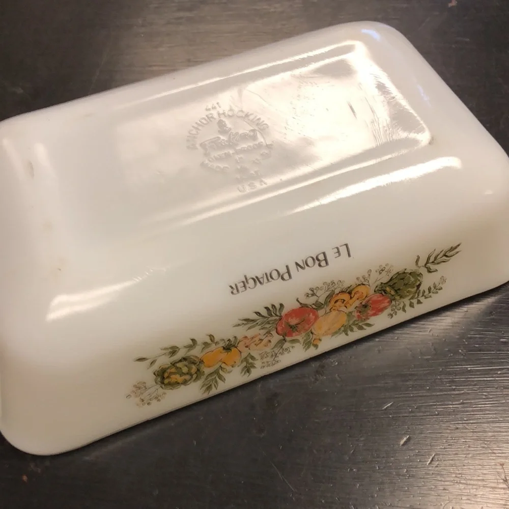 Anchor Hocking‎ Fire-King Le Bon Potager 1 Quart Milk Glass Loaf Pan 441
